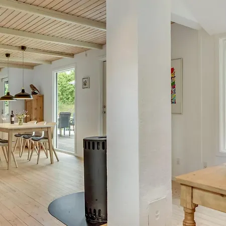 Sverkel - 700m From The Sea By Interhome *